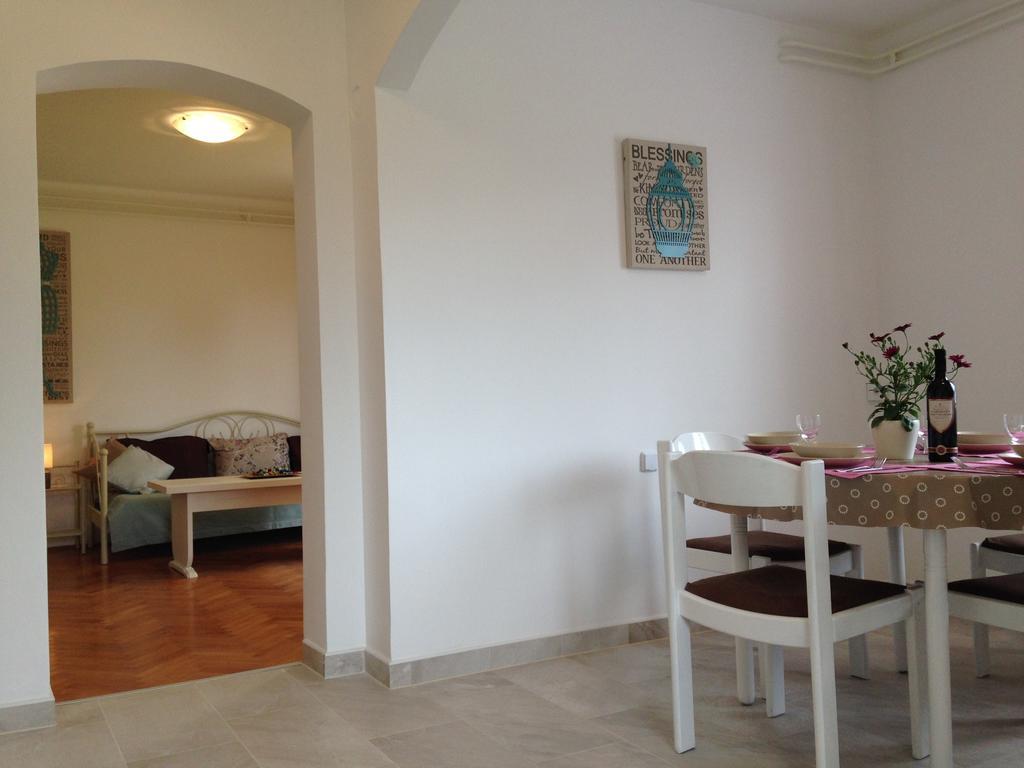 Apartment Laura Poreč Rum bild